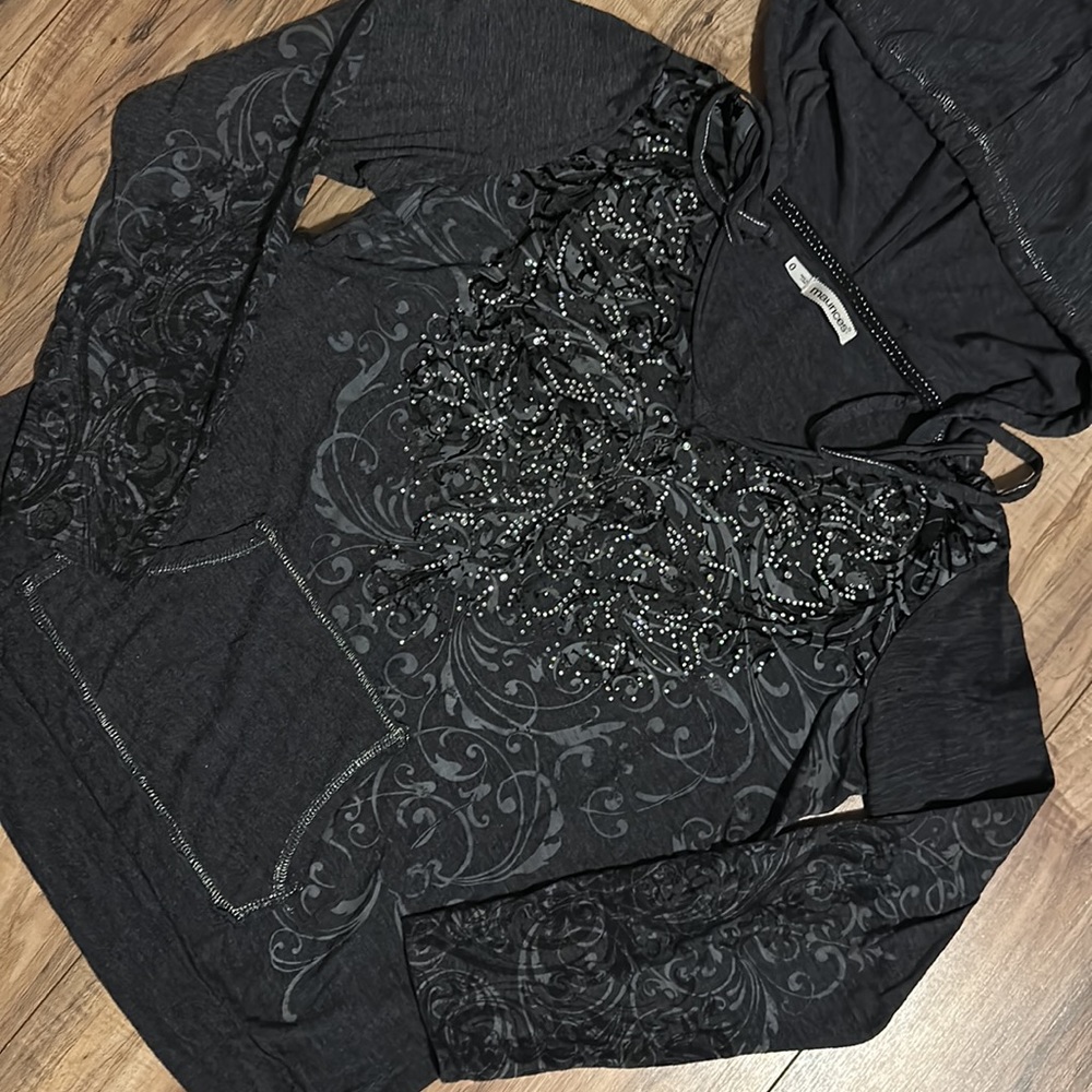3/$20 💙maurices premium graphic y2k light hoodie